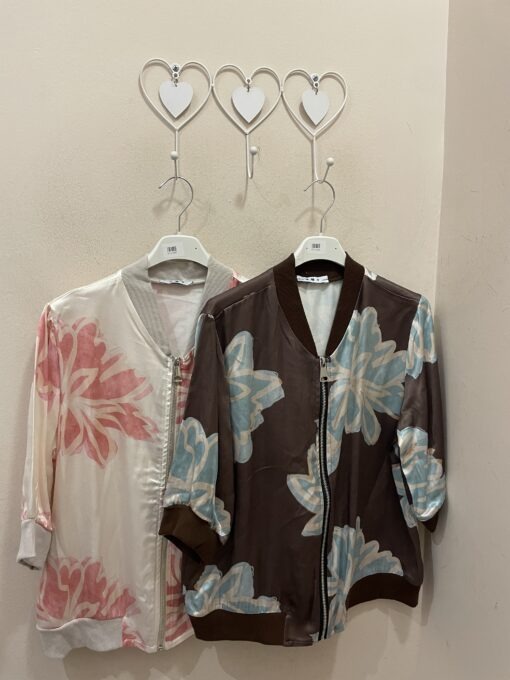 Bomber estampada