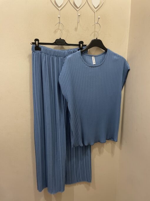 Conjunto plisado
