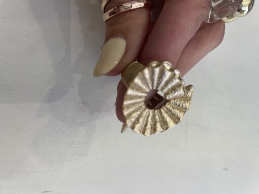 Anillo engomado