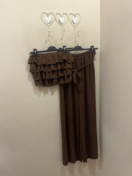 Conjunto top volante y pantalón