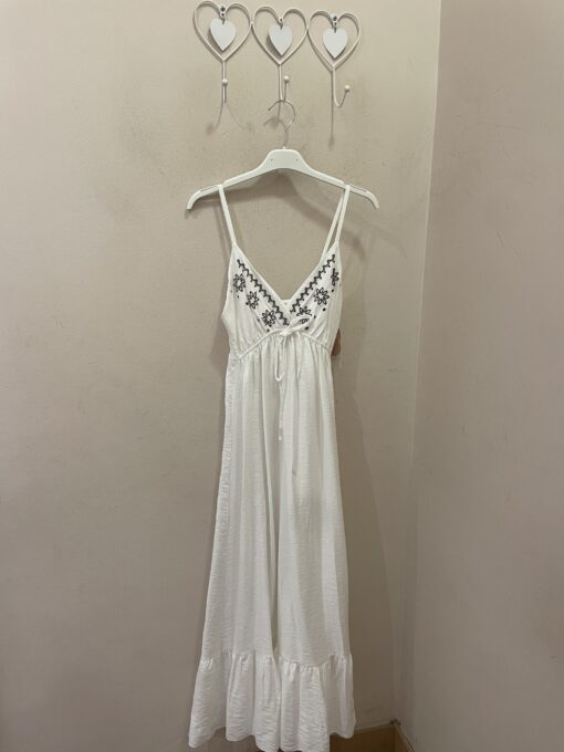 Vestido blanco bordado