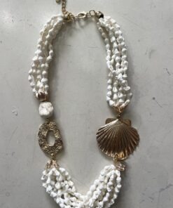 Collar concha blanco