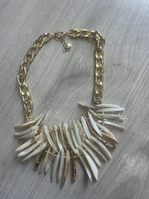 Collar Ambar