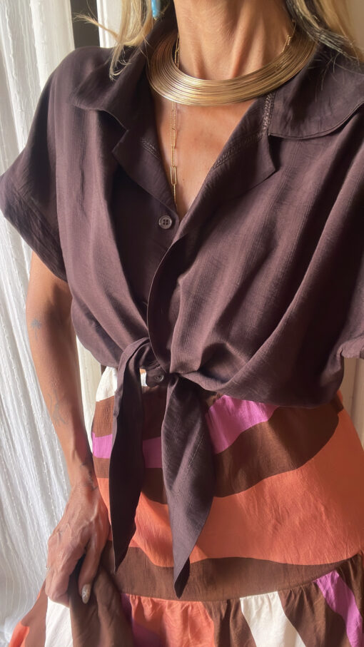 Camisa anudada