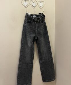 Tejano gris con cinturón