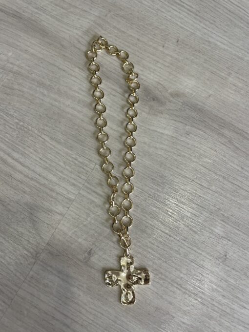 Collar  cruz