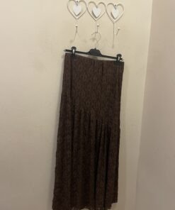 Falda encaje