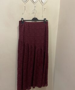 Falda encaje granate