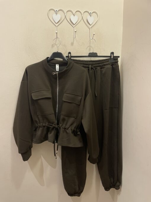 Conjunto bombacho y bomber chocolate