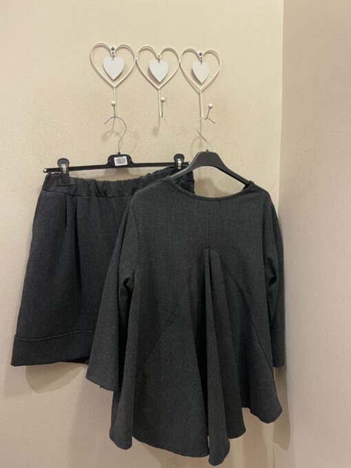 Conjunto andrea camisa capa - Imagen 2