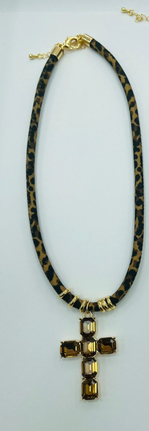 Collar animal cruz