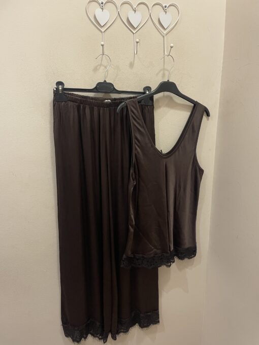 Conjunto pantalón lencero y lencera