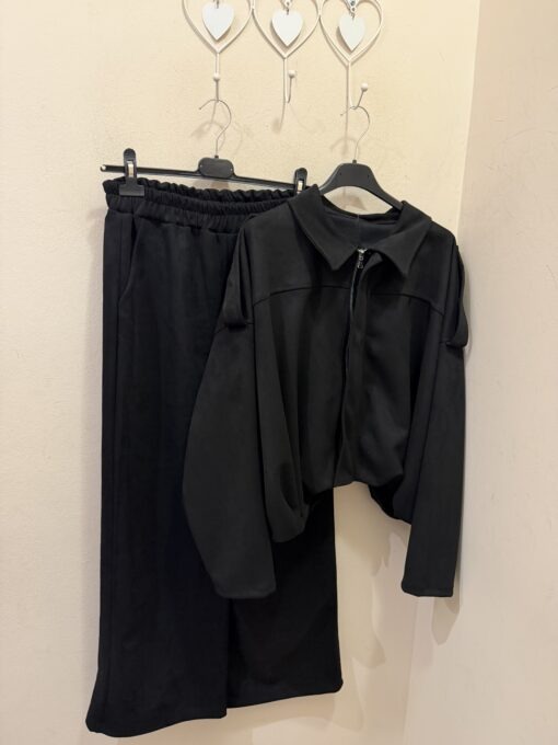 Conjunto bomber y pantalón antelina