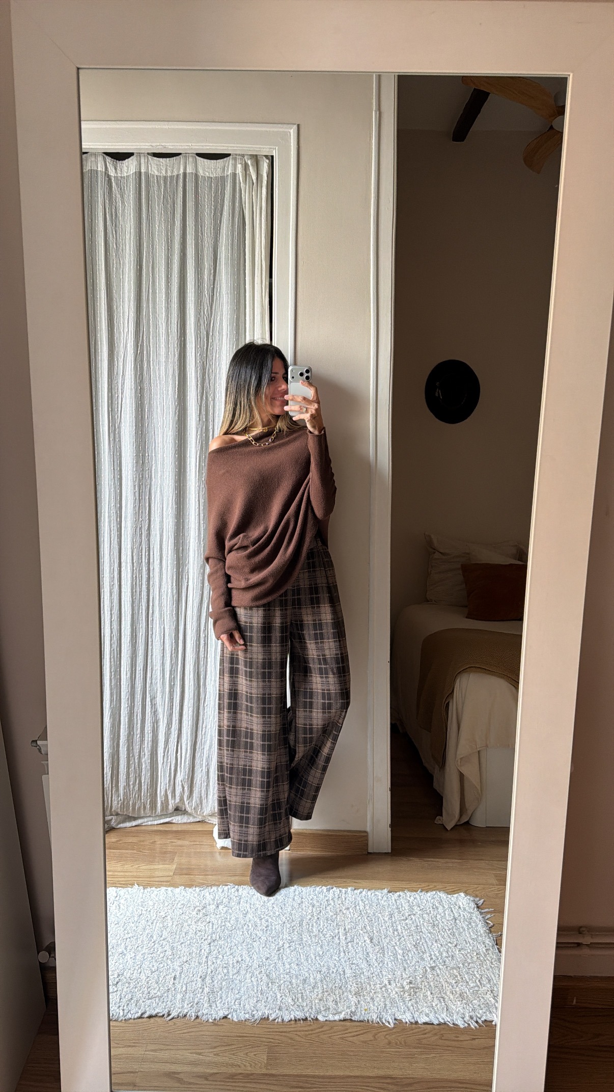 Pantalón cuadros marrones - Imagen 2