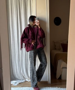 Abrigo paño tachas y flecos