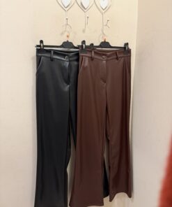Pantalón recto ecopiel