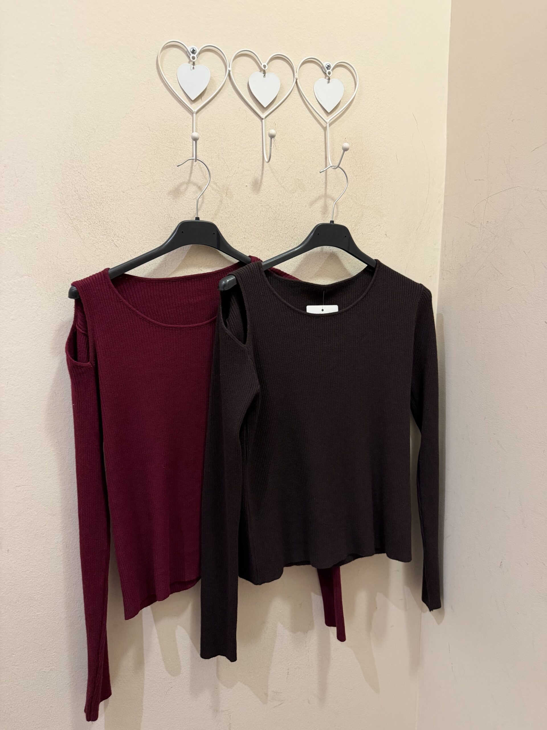 Jersey hombro descubierto