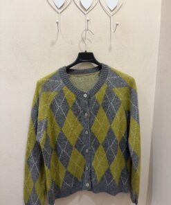 Cardigan rombo  gris y amarillo