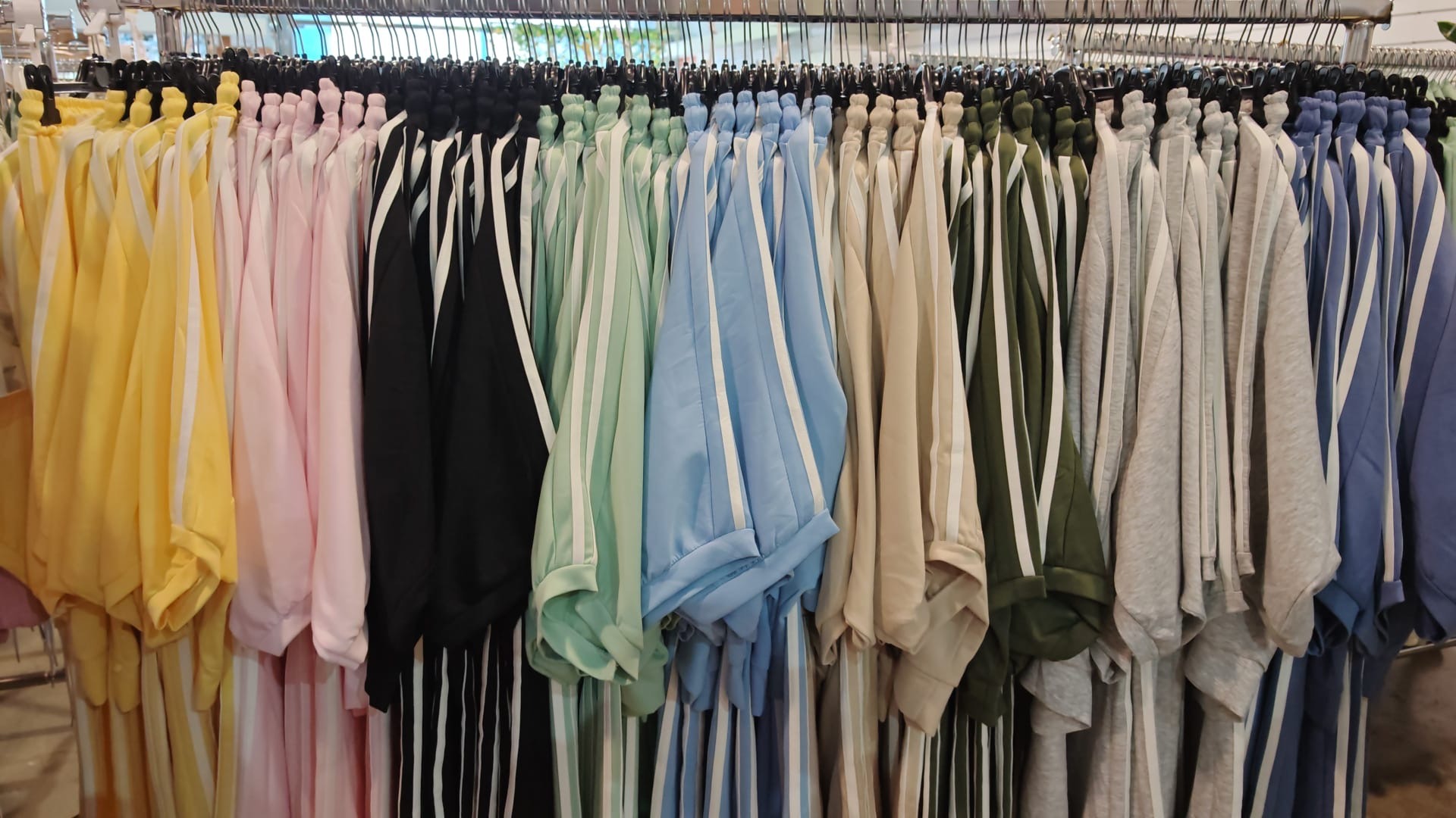 Conjunto chándal con sudadera - Imagen 4