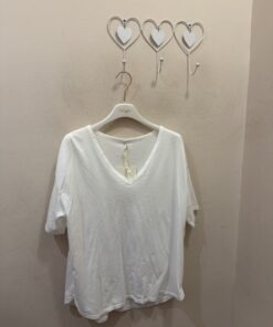 Camiseta pico blanca