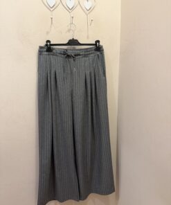 Palazzo raya diplomática gris