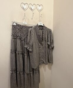 Conjunto falda y camisa rayas