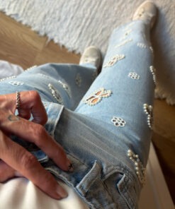 Alternative view of Tejano bordado perlas