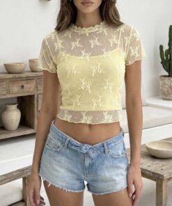 Camiseta blonda + camiseta básica