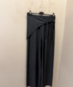 Alternative view of Pantalón pañuelo