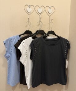 Camiseta tachuela