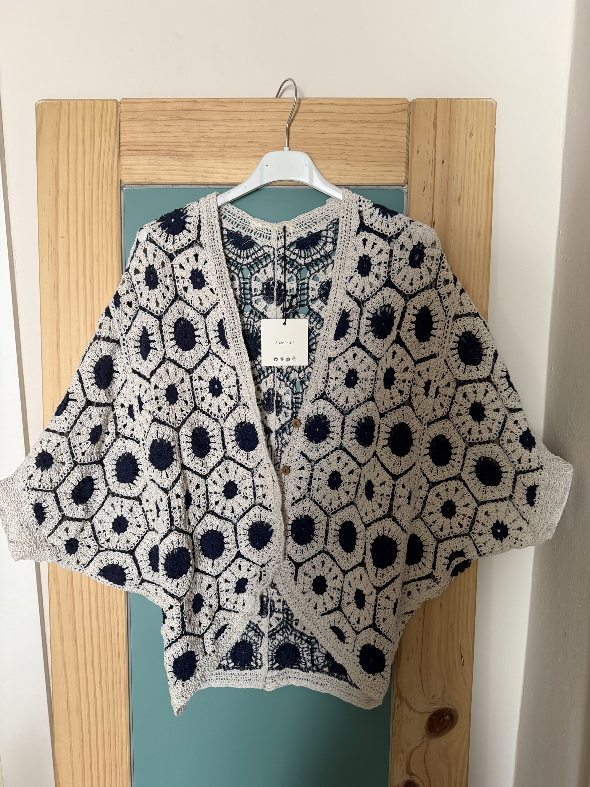 Cárdigan crochet azul