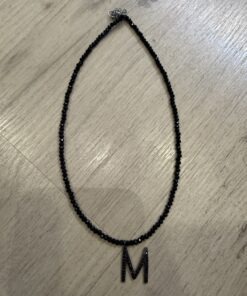 Collar inicial negro