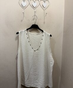 Camisa tachuelas