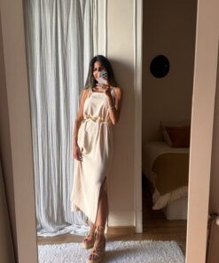 Vestido básico beige