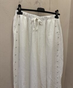 Alternative view of Pantalón bombacho tachas
