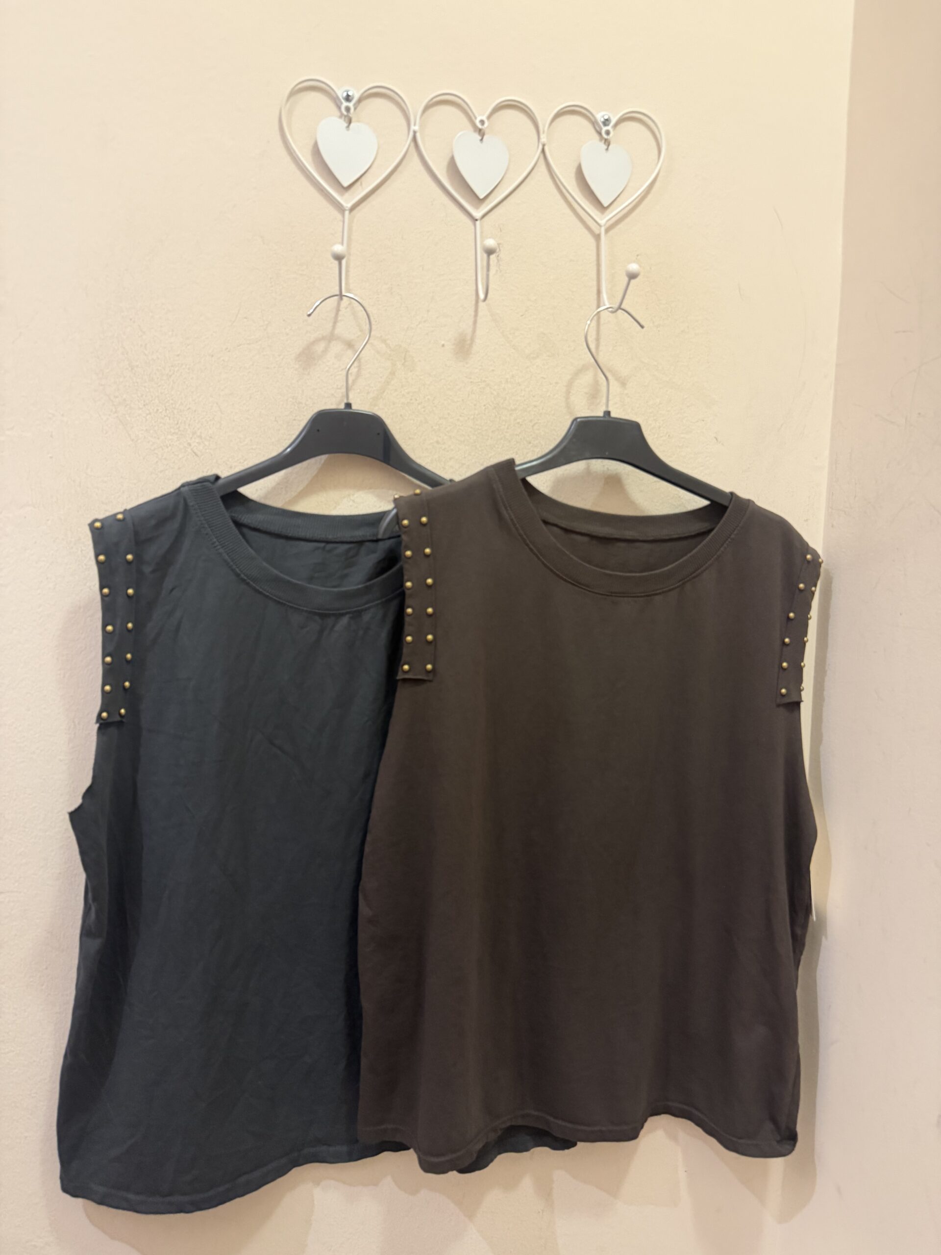 Camiseta tachas tirante - Imagen 3