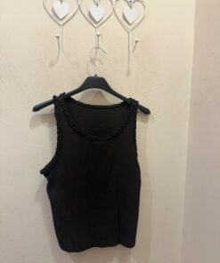 Camiseta cuello rizado