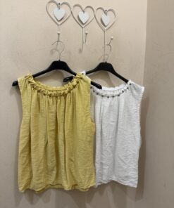Blusa tachas