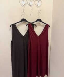 Vestido V tachas
