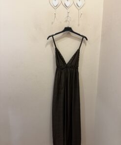 Vestido tachas