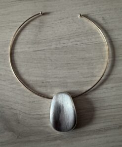 Collar rigido oro y plata
