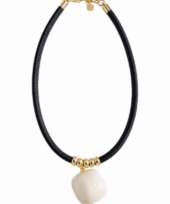 Collar cuero borlón
