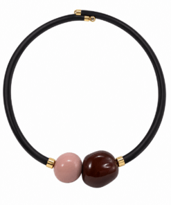 Collar caucho borlas
